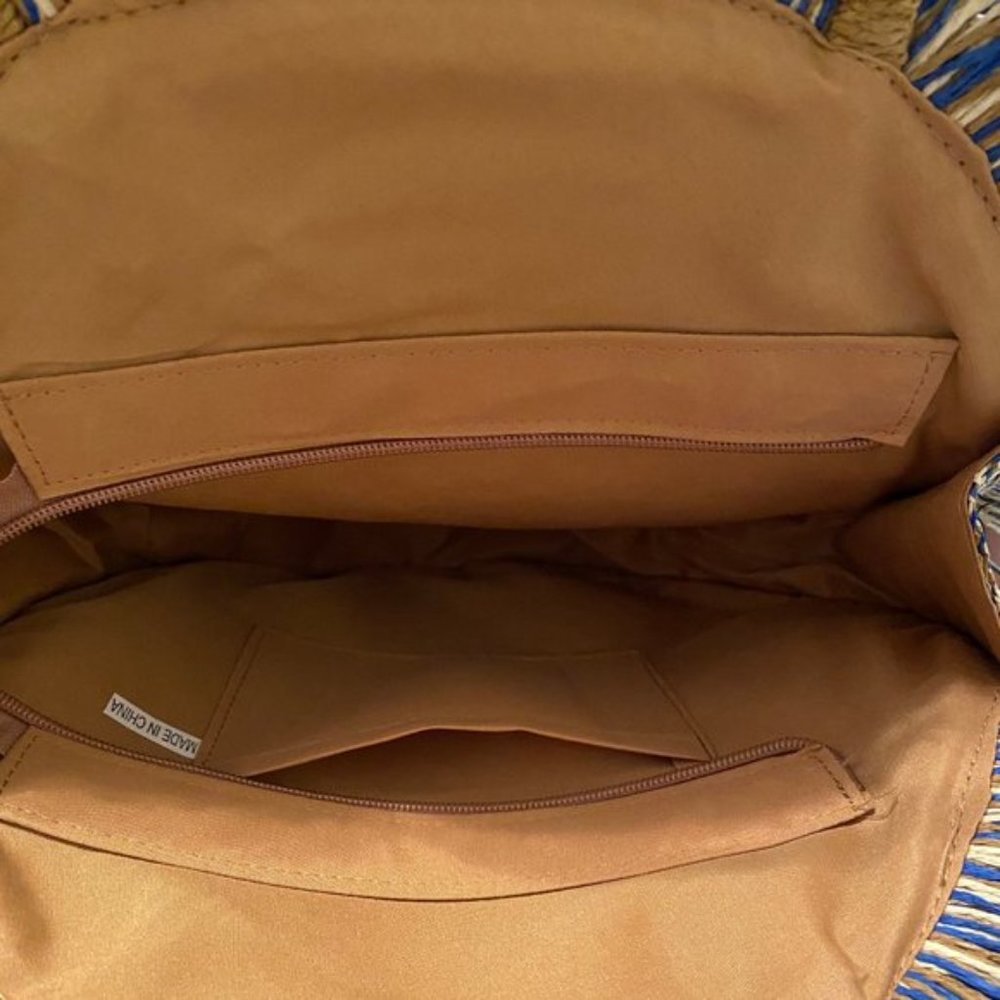 Woven Rattan Fringe Tote Bag - Picture 4 of 7